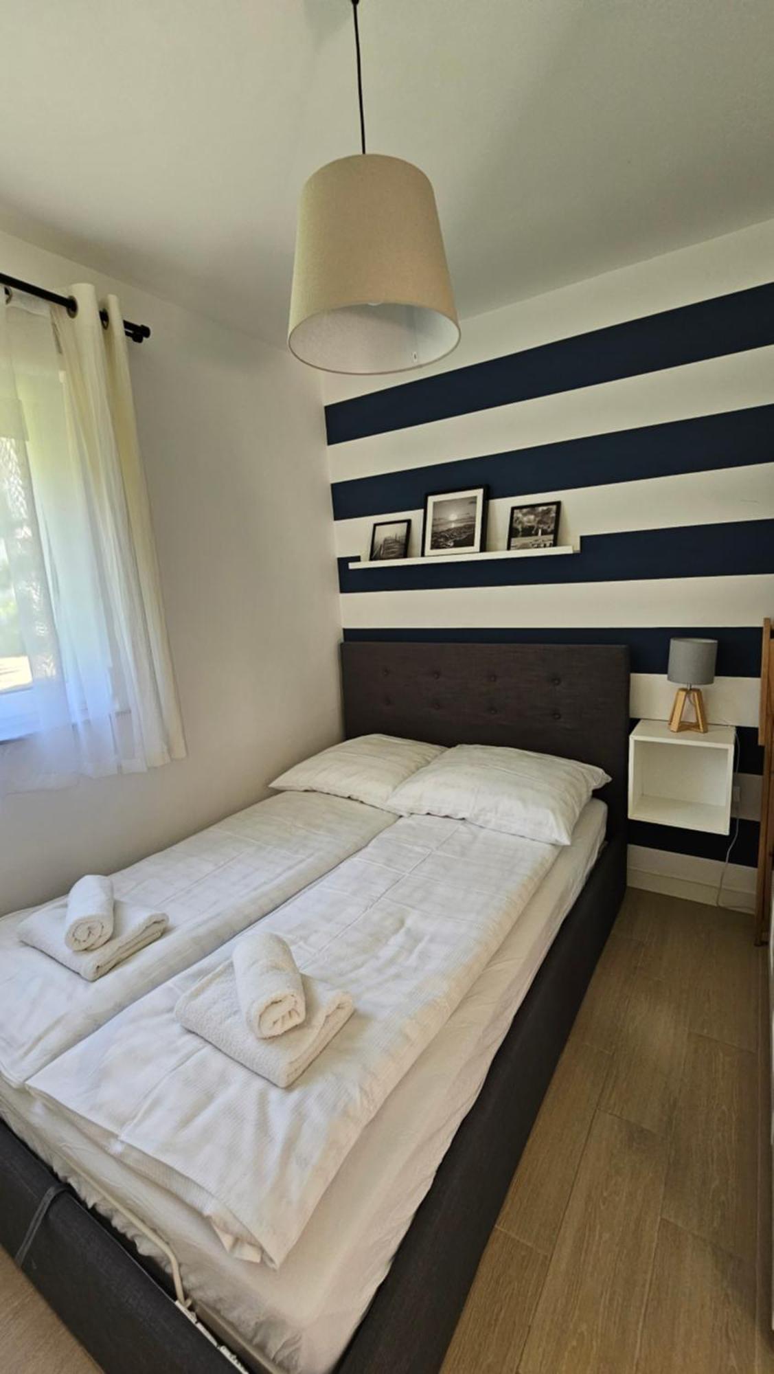 Apartamenty Na Fali - Morski , Blekity , Marynarski Поберово Экстерьер фото